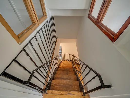 Rented by MNS | media 21