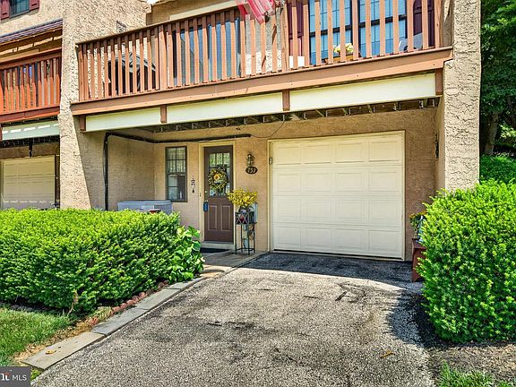 4th image of 751 Scotch Way #65
