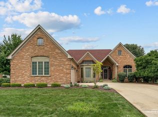 604 Hickory St, Sugar Grove, IL 60554