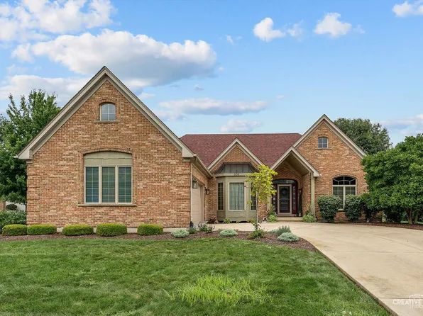 604 Hickory St, Sugar Grove, IL 60554