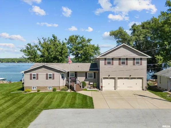 22615 Great River Rd, Le Claire, IA 52753