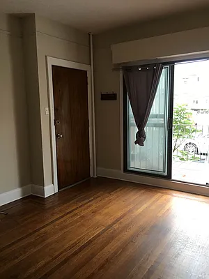 Rented by Amorelli Realty | media 14