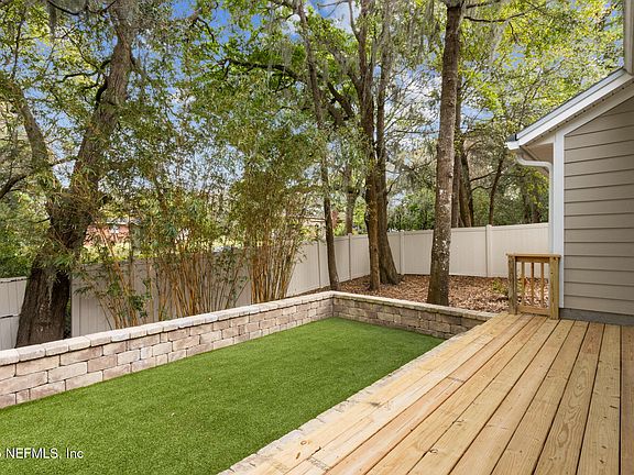 3rd image of 1702 HIGHLAND DUNES Court