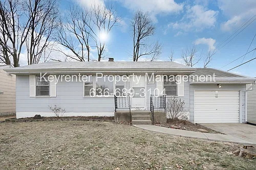 236 S Cadillac Dr Photo 1 236 S Cadillac Dr Photo 1
