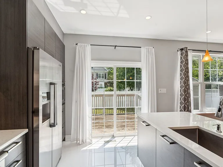 3521 Reserve Dr — Photo 10