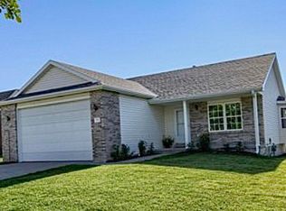 7414 S 19th St, Lincoln, NE 68512
