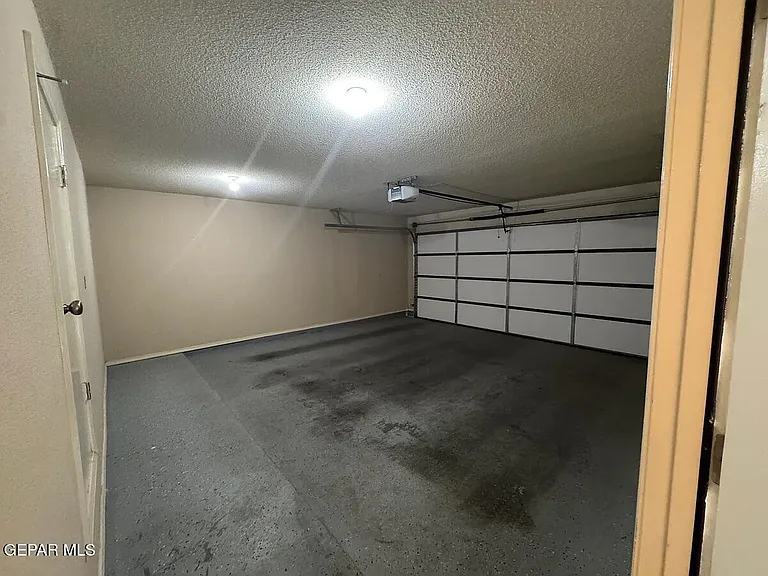 10041 Paloma Dr — Photo 38