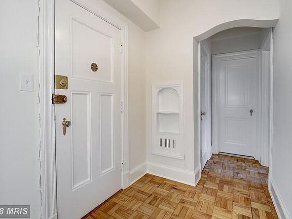2nd image of 4000 Cathedral Ave NW APT 405B