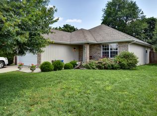 1122 S Saratoga Ave, Springfield, MO 65804
