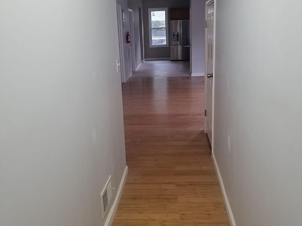 1st image of 23 Farley Ave Floor 1
