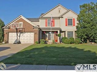 3675 Green Meadow Ln, Orion, MI 48359