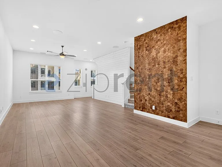 1733 W Cantey St — Photo 12