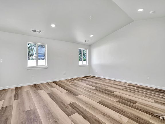 4th image of 190 Centennial Court Block #1-lot 15
