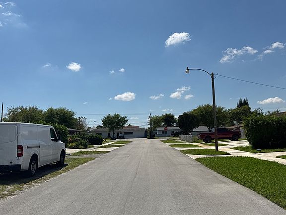 5th image of 20031 NW 12th Ct