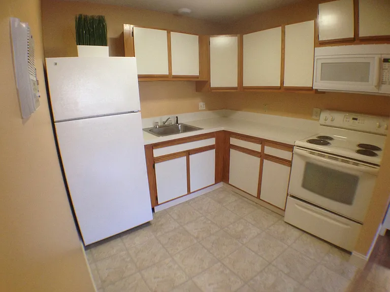 Newman Apartments of Waterbury, CT — Photo 8