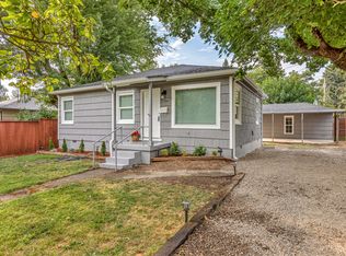 1104 E 9th St, Medford, OR