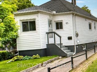 60 Phillip Ave, Toronto, ON M1N3R2