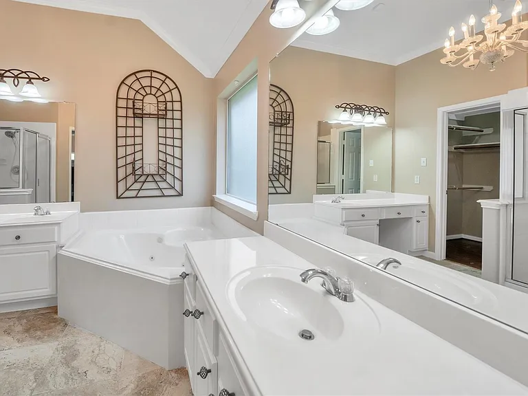 2711 Sica Hollow Ln — Photo 30