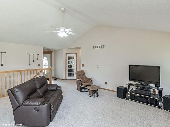 5th image of 704 N O St