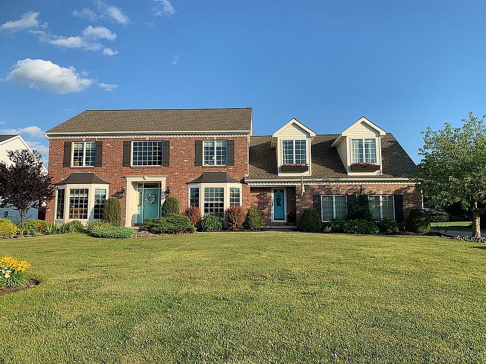 1st image of 8149 Oak Leaf Ln