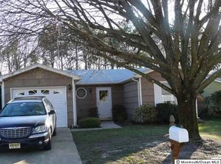 31 Courtshire Dr, Brick, NJ 08723