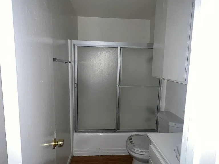 Lennox Lanai Apartments — Photo 31