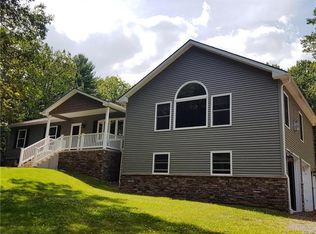 340 White Ln, Palmerton, PA 18071