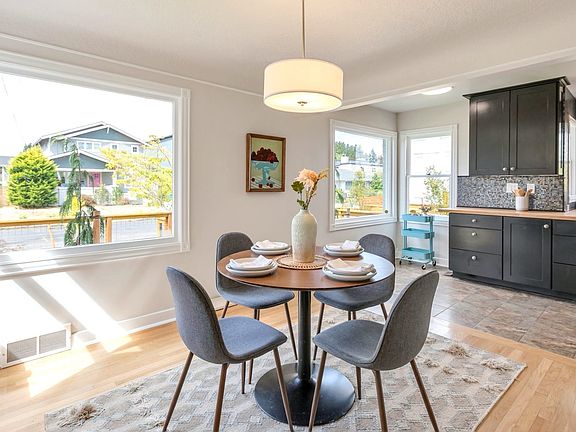 5th image of 2508 SE 67th Ave