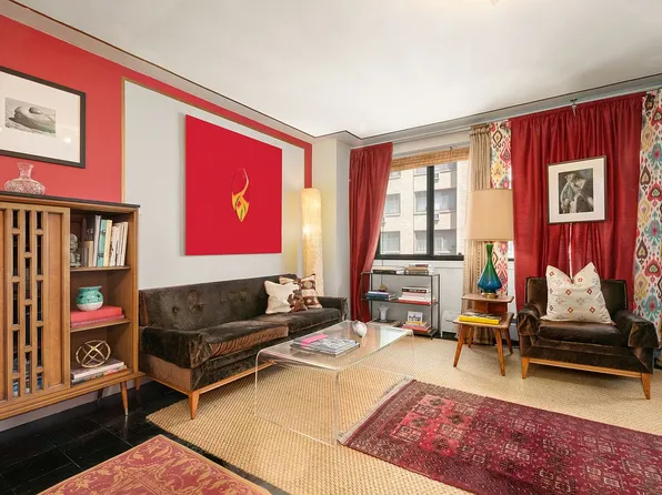 16 W 16th St APT 9GS, New York, NY 10011