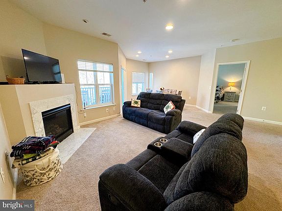 2nd image of 305 Wyndham Cir Unit G