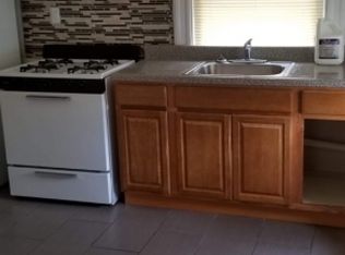 683 Parker St, Newark, NJ 07104