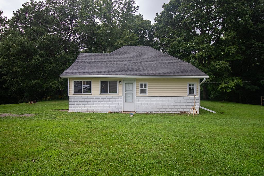 900 Washington St - Property Image