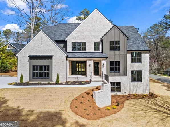 88 Lakeshore Cir NE, Marietta, GA 30067