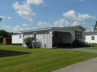 9 Pine St, Colebrook, NH 03576