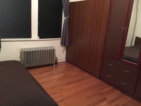 2nd image of 3219 47th St #1