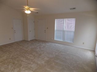 5943 Crape Myrtle Ln, Charlotte, NC 28216