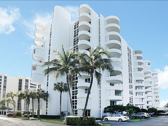 Home For Sale In Coastal House