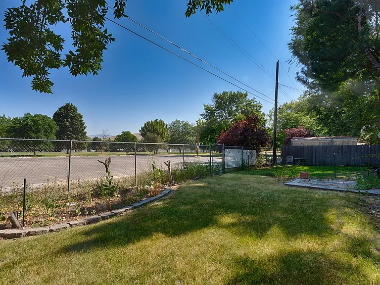 3410 W Sunset Ave — Photo 15