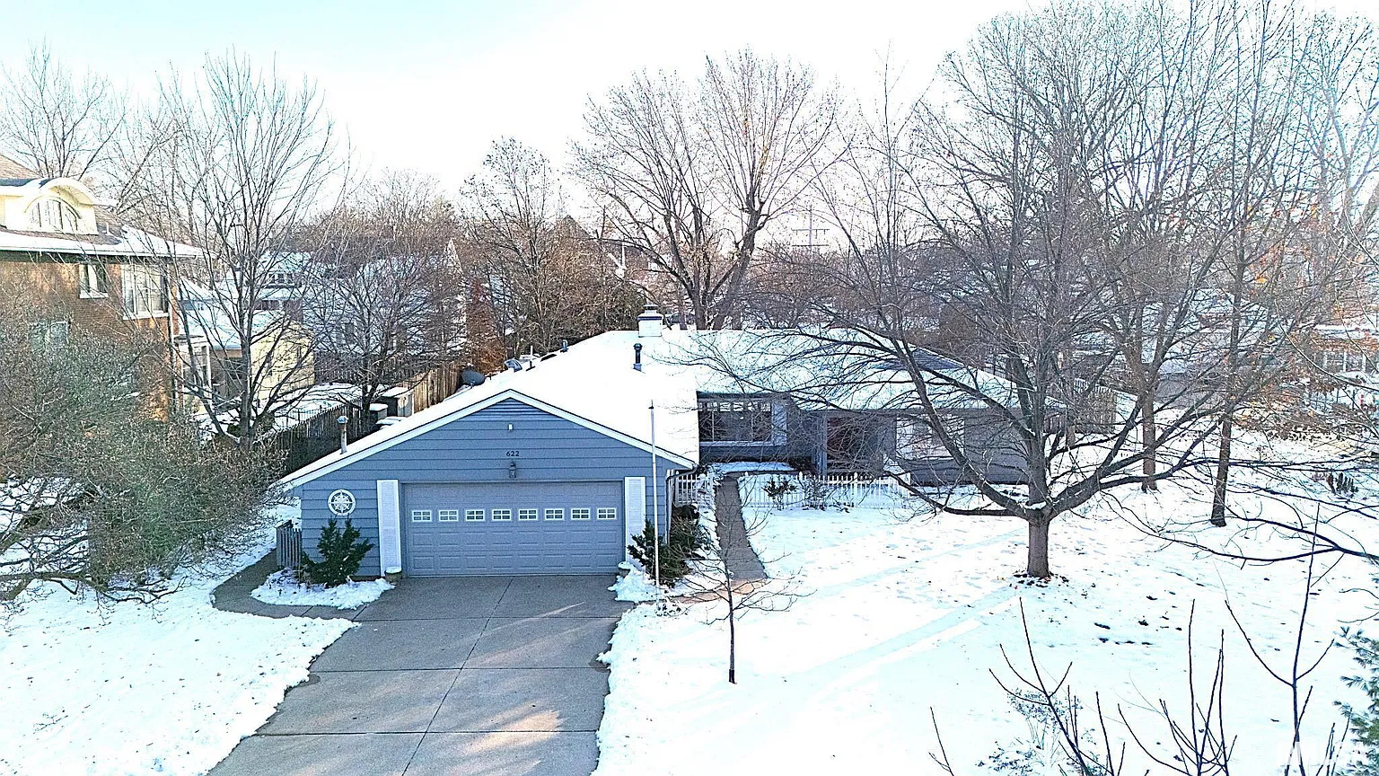 622 Washington St photo 1