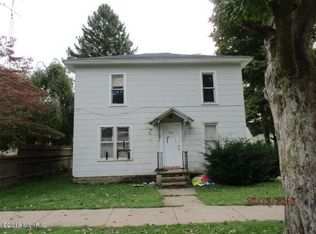 316 Highview St, Watervliet, MI 49098
