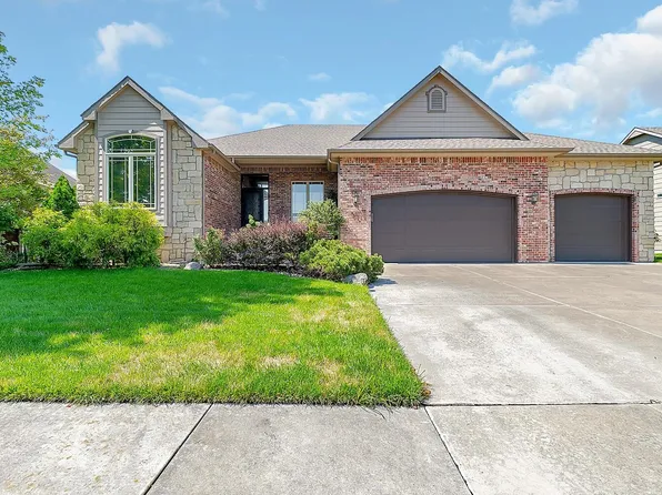 821 N Woodstone Dr, Andover, KS 67002