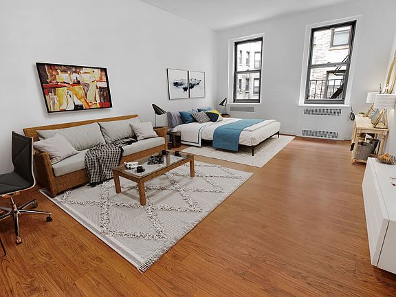 3rd image of 9 W 64th St APT 1F