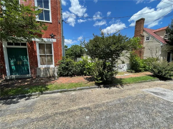 601 Grove Ave, Petersburg, VA 23803