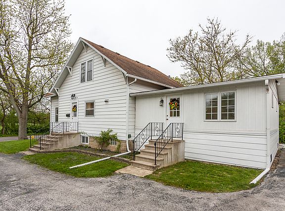 2nd image of 1932 Idlewild Ln