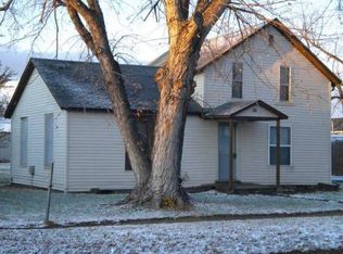 608 1st St, Gibbon, NE 68840