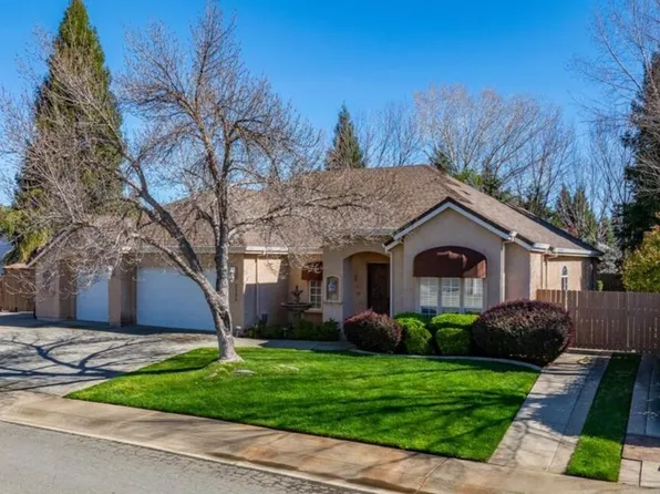 2135 Adirondack Dr, Redding, CA 96001