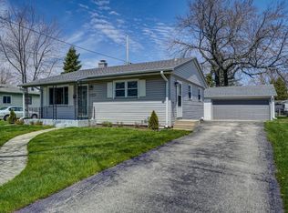 2008 85th St, Kenosha, WI 53143