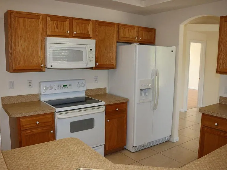 1225 SW Fountain Ave — Photo 15