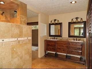 5th image of 1406 W Elmwood Ct