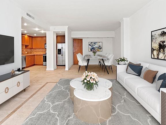 2nd image of 10433 Wilshire Blvd APT 505